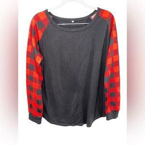 ✨ 5/$30 ✨ Black and Red Buffalo Plaid Long Sleeve Shirt